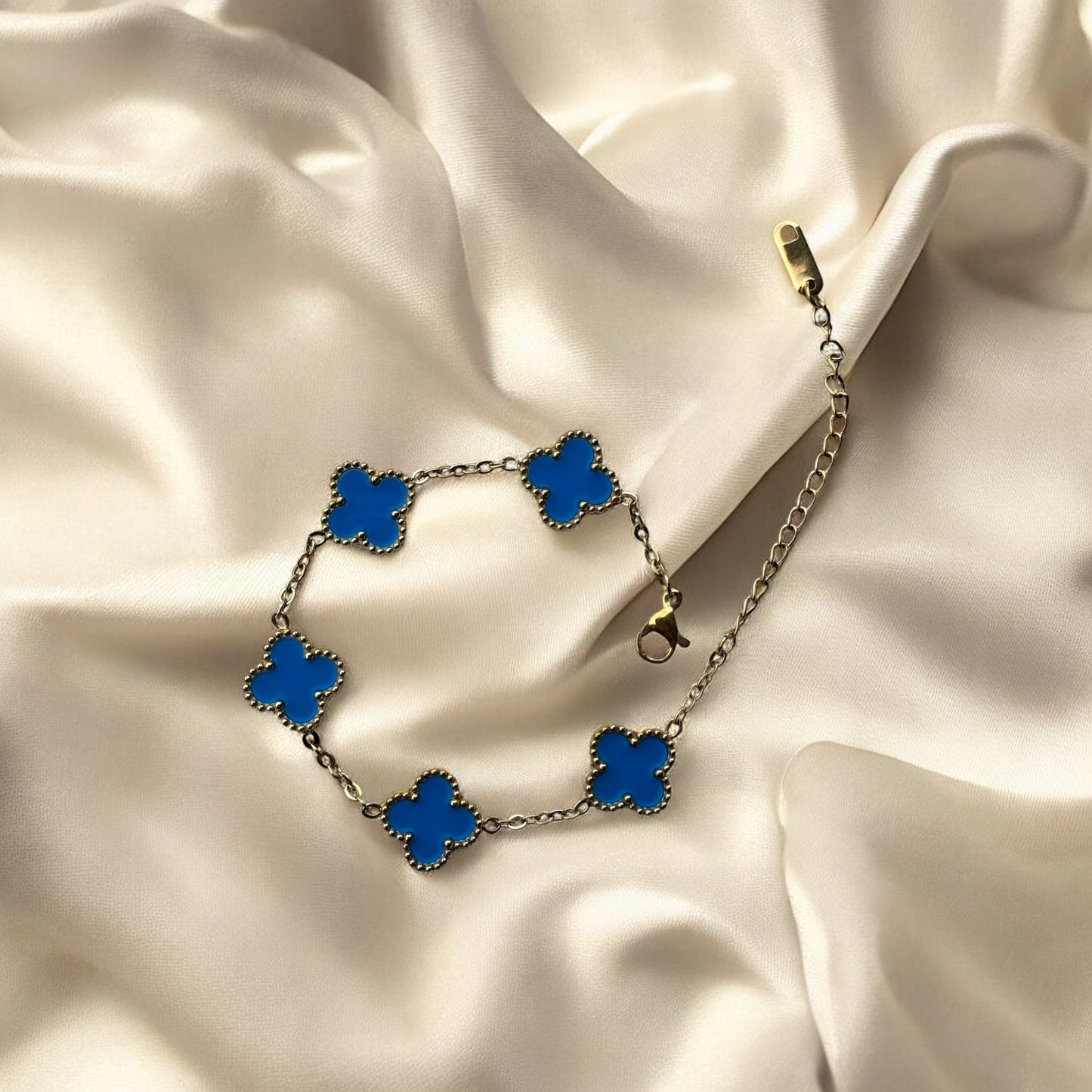 Blue Clover Bracelet – 18k Gold Plated Stainless Steel